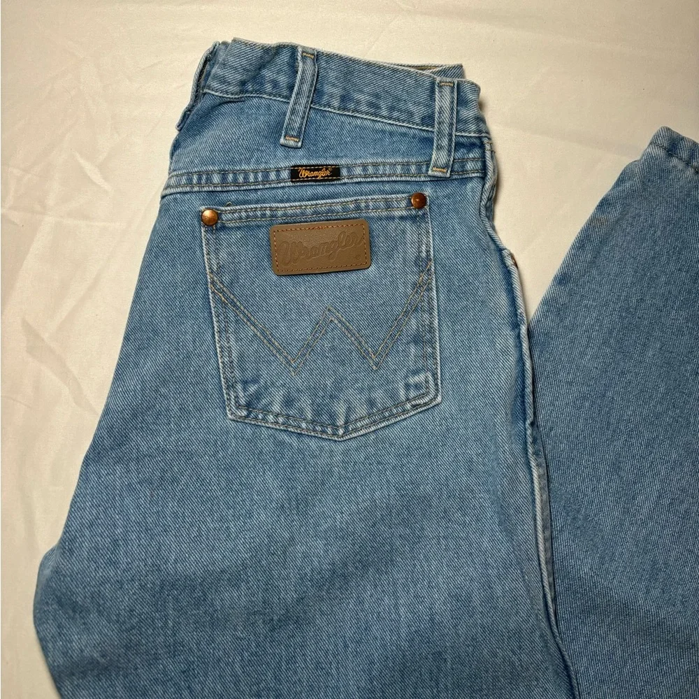 Wrangler Men's Straight Blue Jeans - Picture 2 of 5